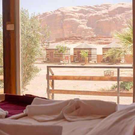Al Sultana Luxury Camp Villa วาดิรัม ภายนอก รูปภาพ