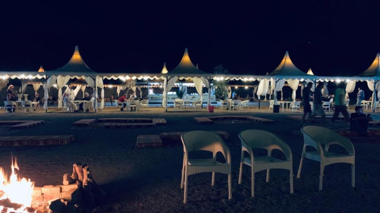 Al Sultana Luxury Camp Villa วาดิรัม ภายนอก รูปภาพ