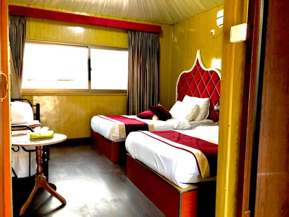 Al Sultana Luxury Camp Villa วาดิรัม ภายนอก รูปภาพ
